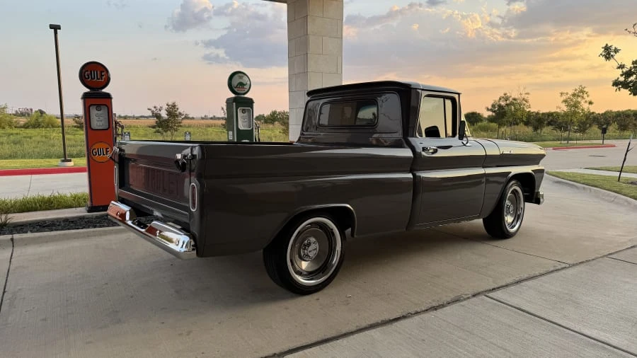 1961 Chevrolet Task Force - Image 2 of 31