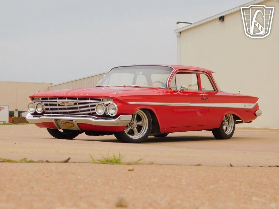 1961 Chevrolet Impala 1st Gen - Image 10 of 12