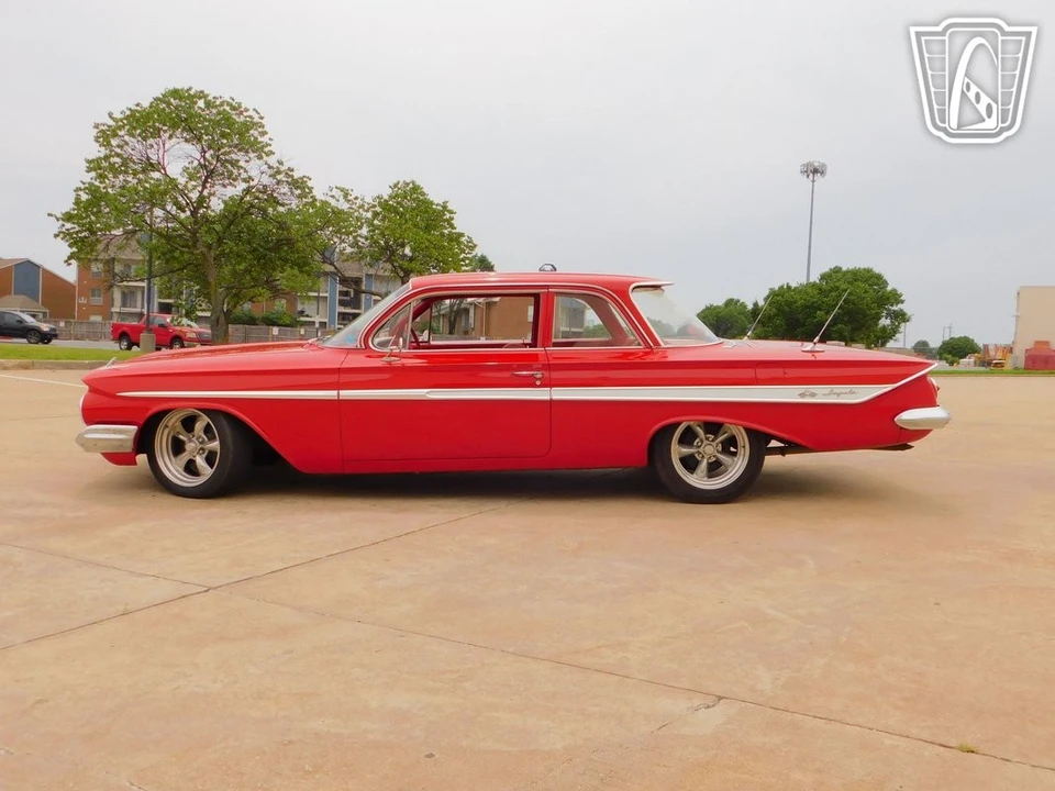 1961 Chevrolet Impala 3rd Gen - Image 14 of 21