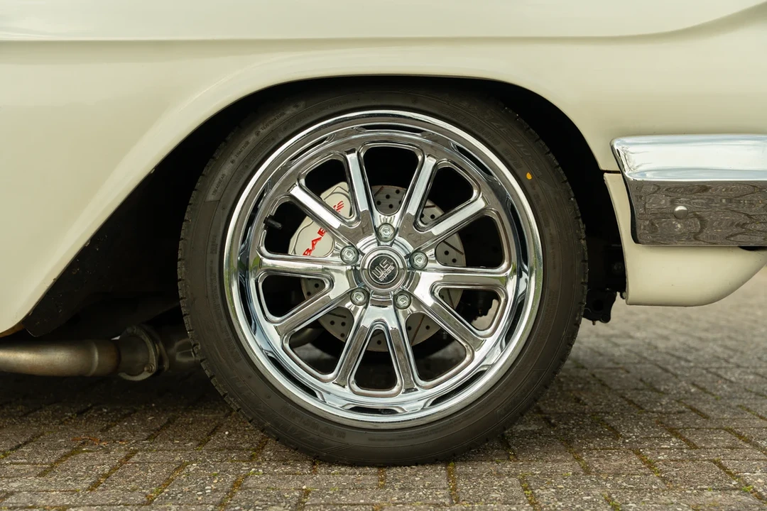 1961 Chevrolet Biscayne - Image 6 of 30