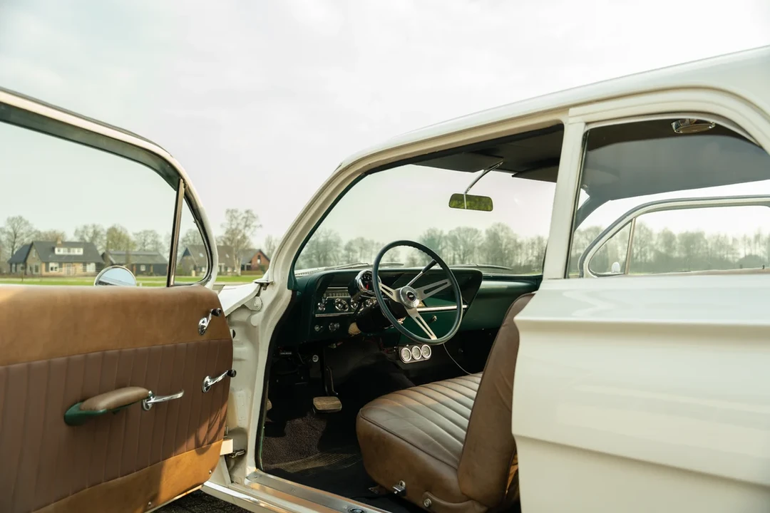 1961 Chevrolet Biscayne - Image 10 of 30