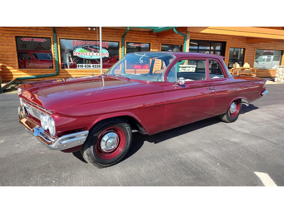 1961 Chevrolet Biscayne - Image 4 of 31