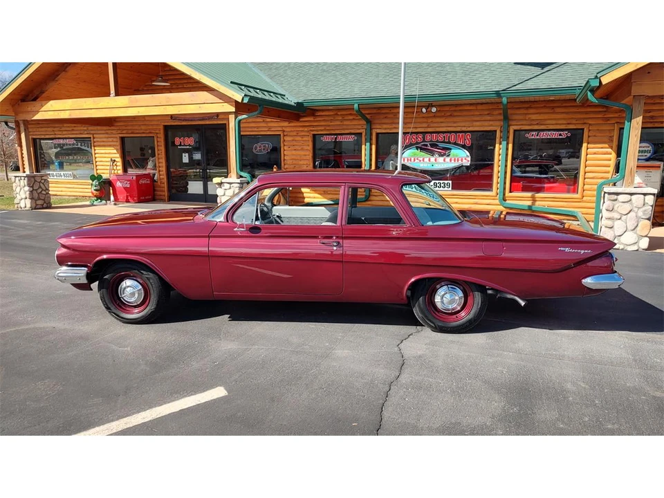 1961 Chevrolet Biscayne - Image 11 of 31