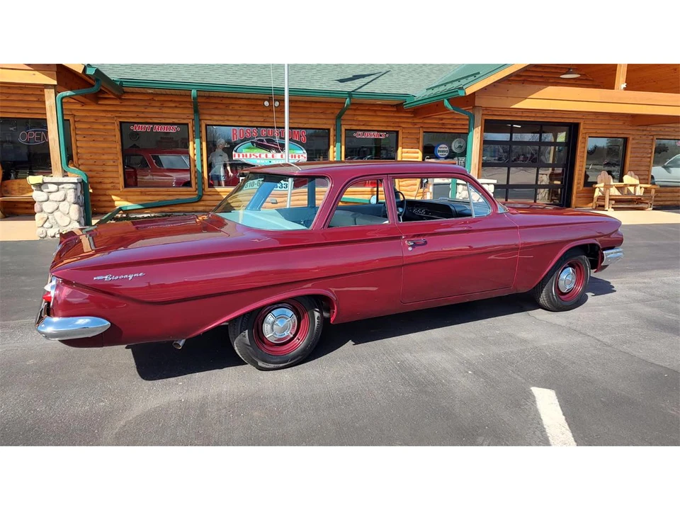 1961 Chevrolet Biscayne - Image 24 of 31