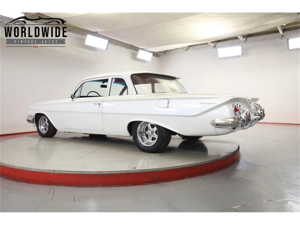 1961 Chevrolet Biscayne - Image 5 of 31