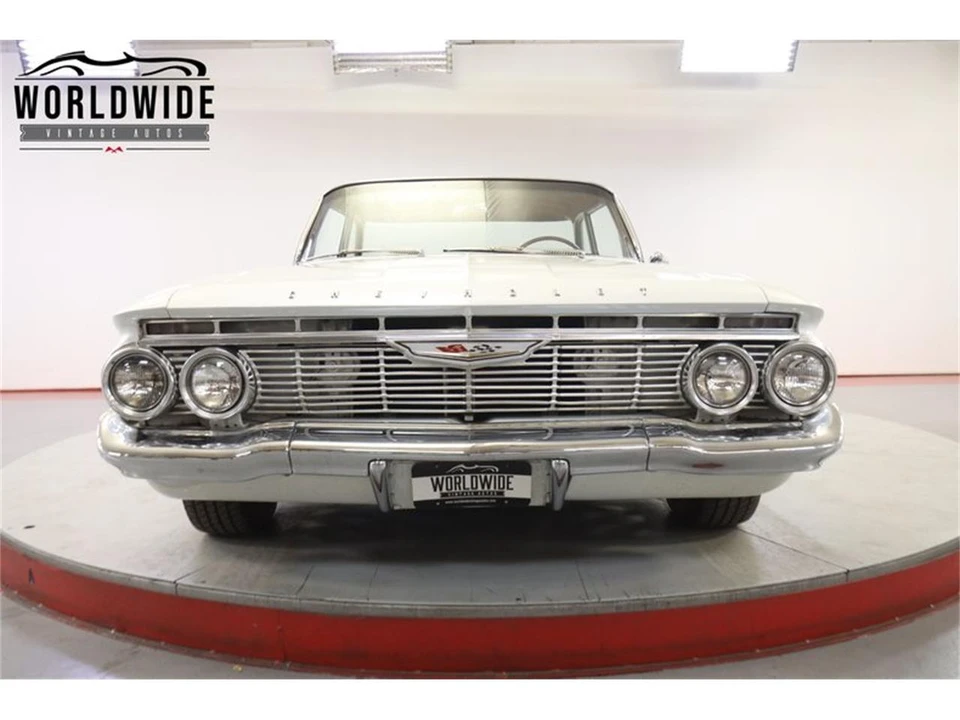 1961 Chevrolet Biscayne - Image 15 of 31