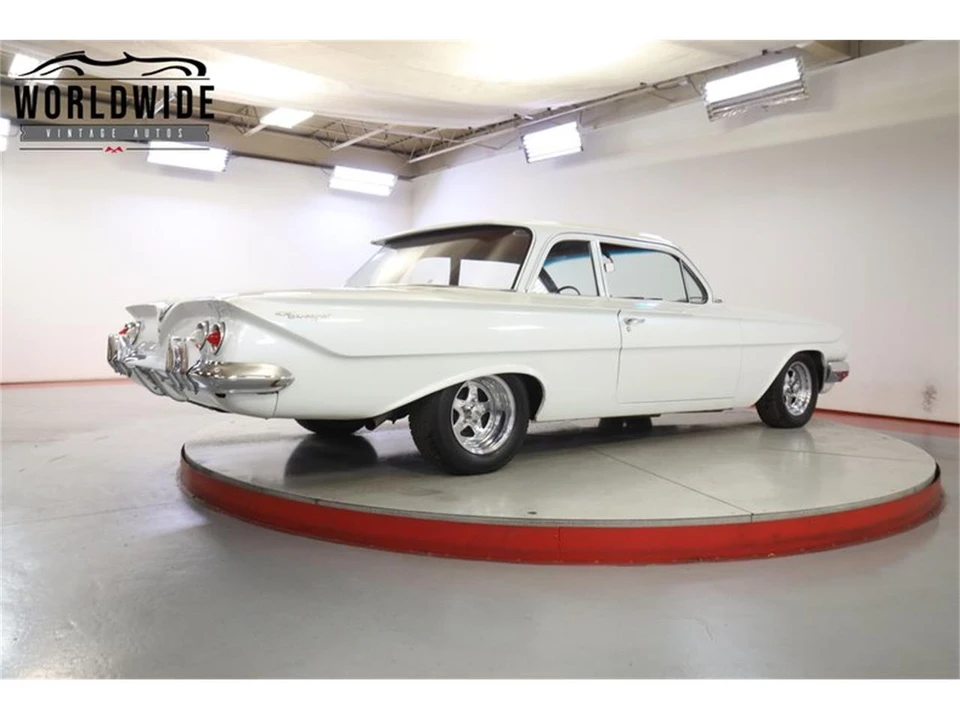 1961 Chevrolet Biscayne - Image 6 of 31