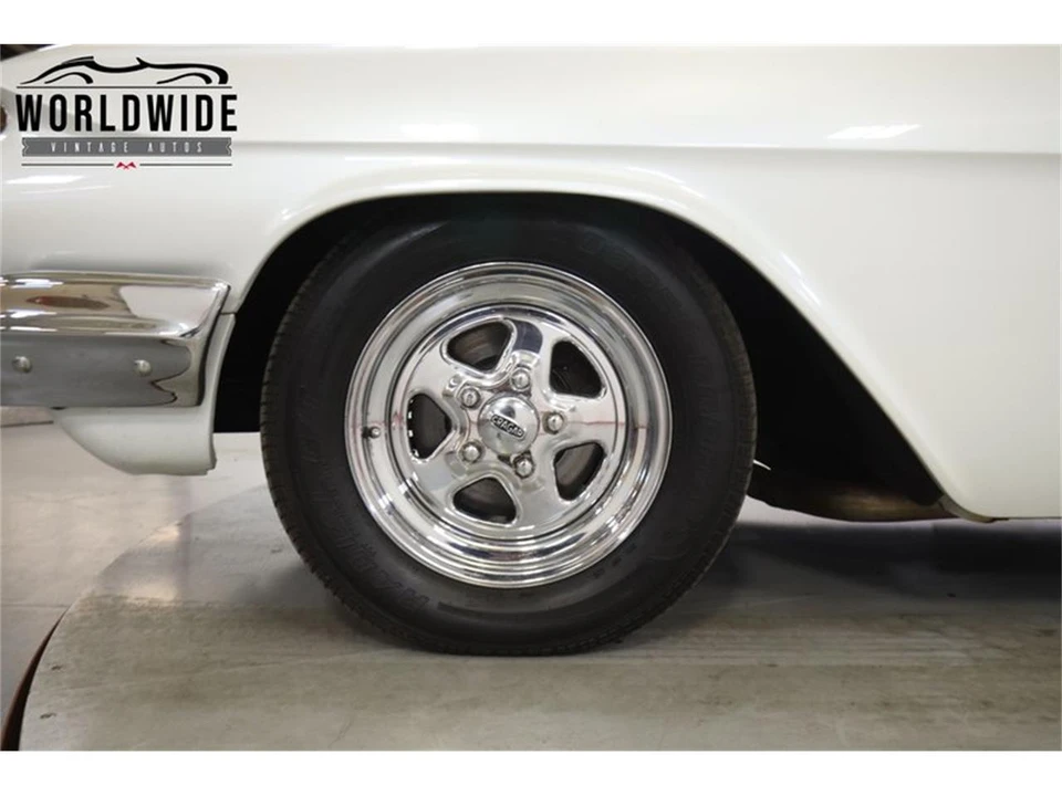 1961 Chevrolet Biscayne - Image 12 of 31