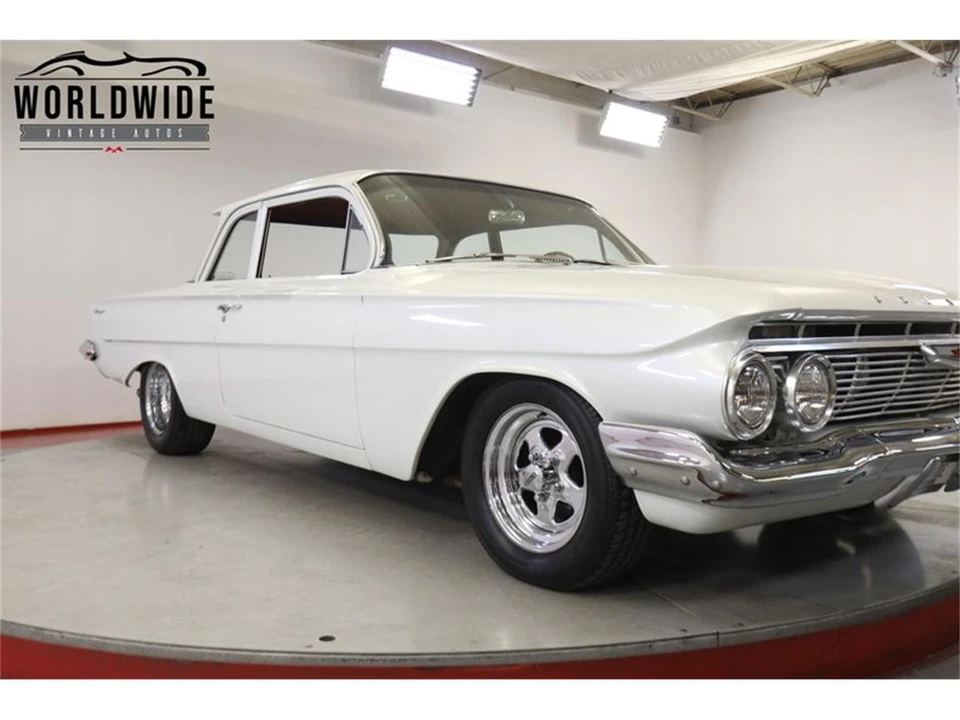 1961 Chevrolet Biscayne - Image 14 of 31