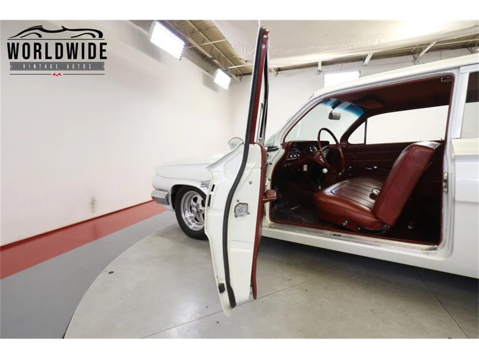1961 Chevrolet Biscayne - Image 24 of 31