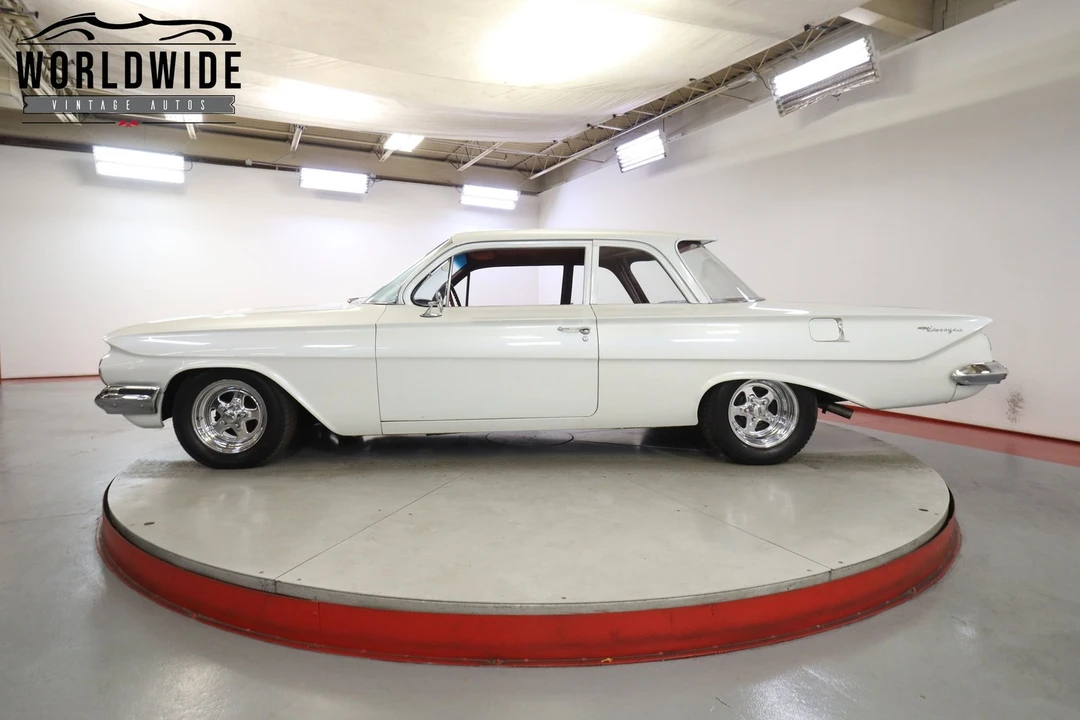 1961 Chevrolet Biscayne - Image 3 of 12