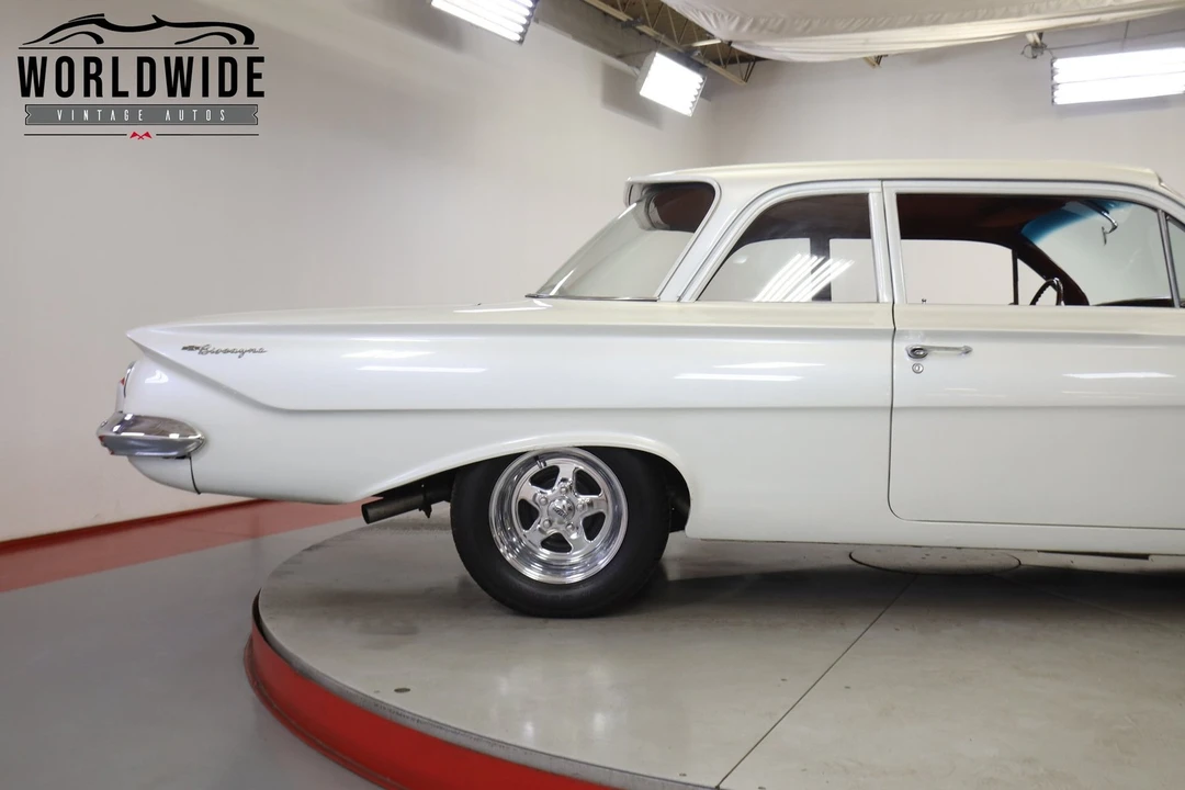 1961 Chevrolet Biscayne - Image 9 of 12