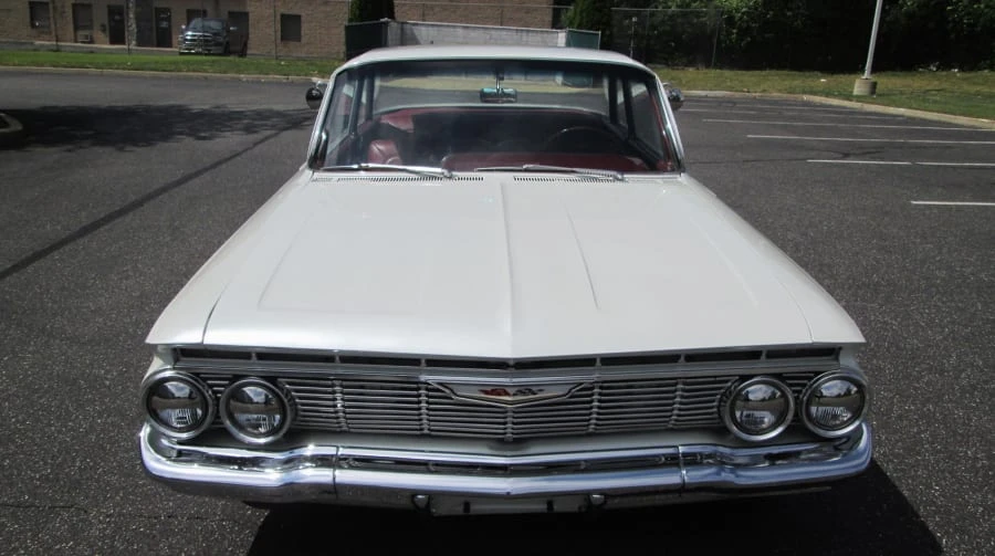 1961 Chevrolet Biscayne - Image 11 of 12