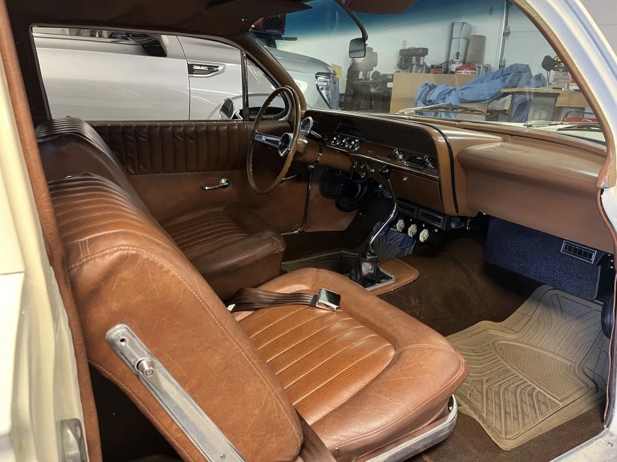 1961 Chevrolet Biscayne - Image 10 of 19