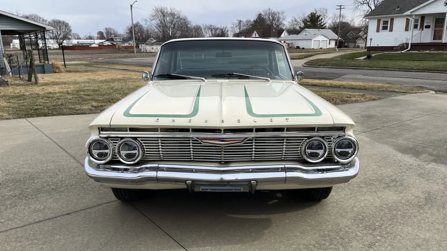 1961 Chevrolet Biscayne - Image 4 of 19