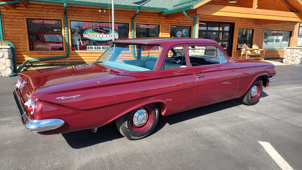 1961 Chevrolet Impala - Image 23 of 31