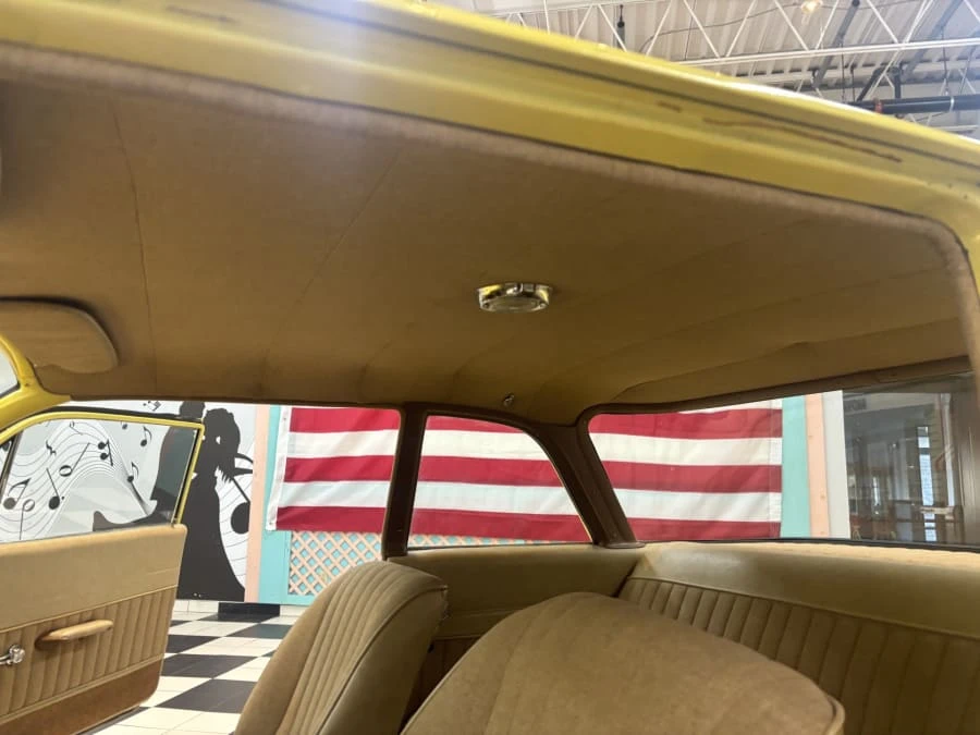 1961 Chevrolet Biscayne - Image 19 of 31