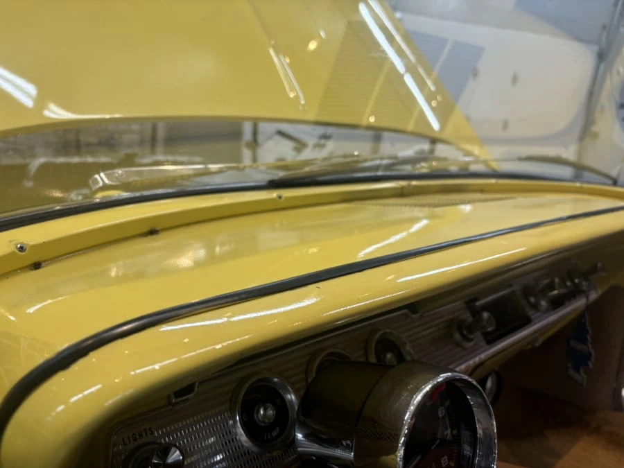 1961 Chevrolet Biscayne - Image 18 of 31