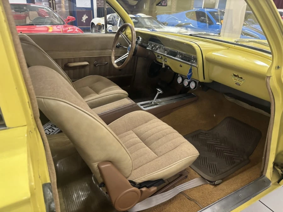 1961 Chevrolet Biscayne - Image 21 of 31