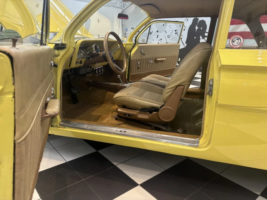 1961 Chevrolet Biscayne - Image 24 of 31