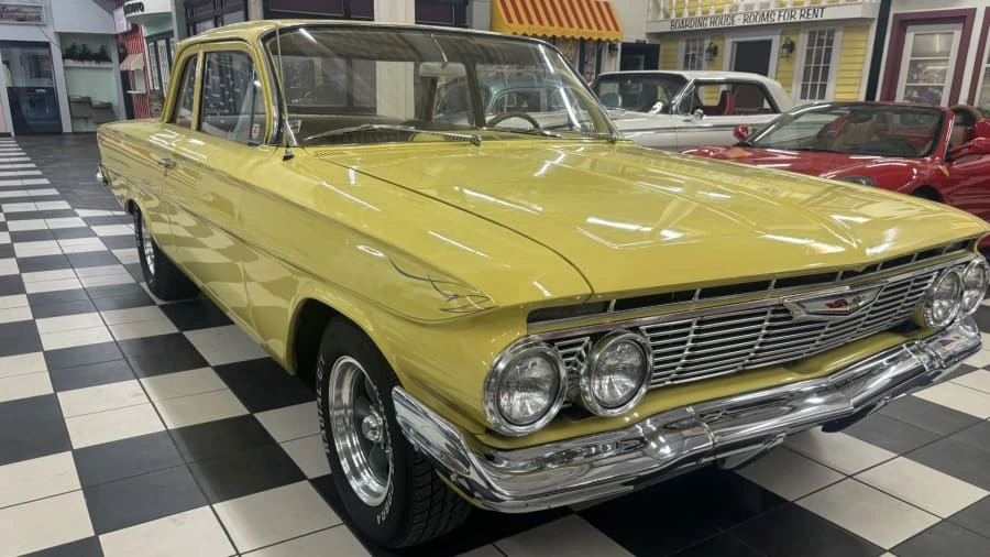 1961 Chevrolet Biscayne - Image 6 of 31