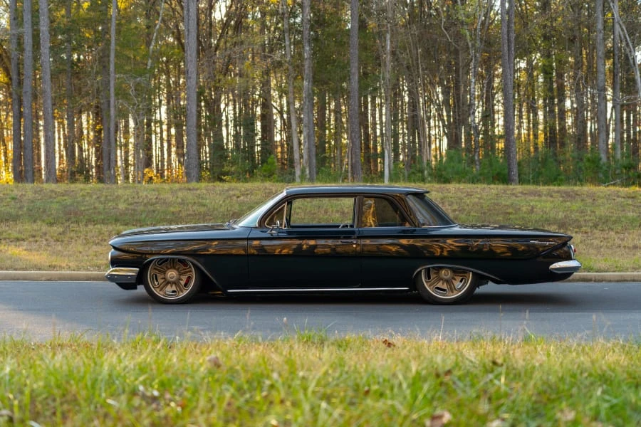 1961 Chevrolet Biscayne - Image 2 of 24