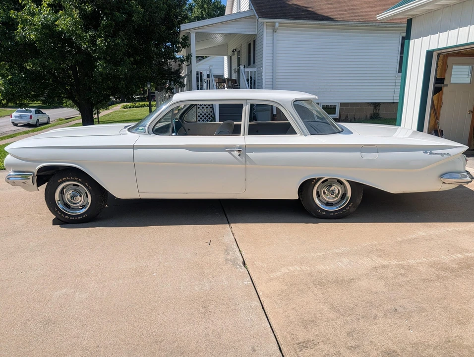 1961 Chevrolet Biscayne - Image 3 of 31