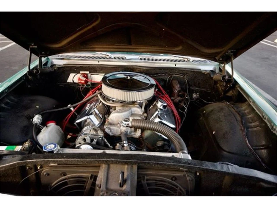 1961 Chevrolet Biscayne - Image 16 of 19