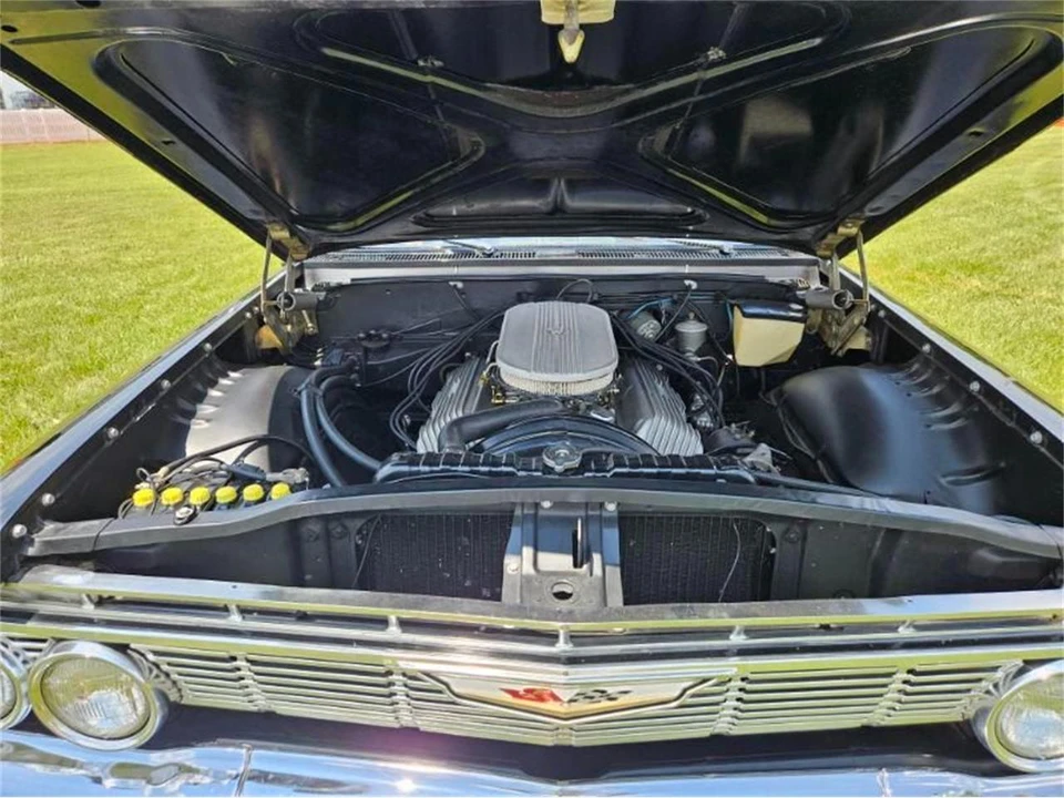 1961 Chevrolet Biscayne - Image 8 of 13
