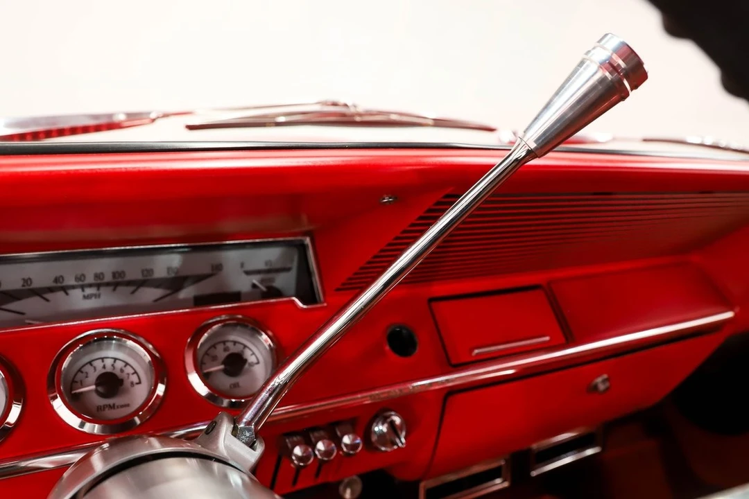 1961 Chevrolet Biscayne - Image 4 of 31