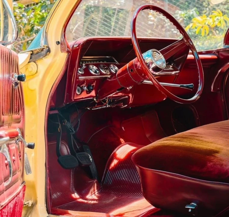1961 Chevrolet Biscayne - Image 10 of 16