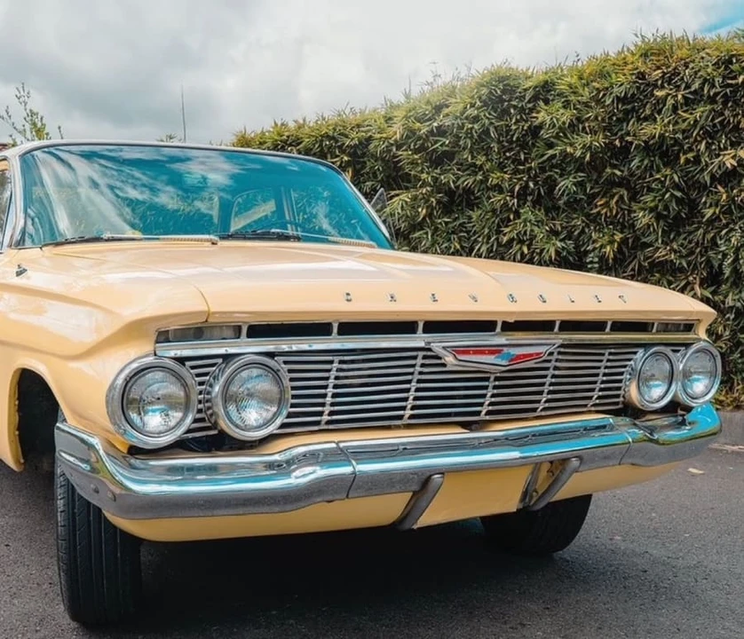 1961 Chevrolet Biscayne - Image 9 of 16