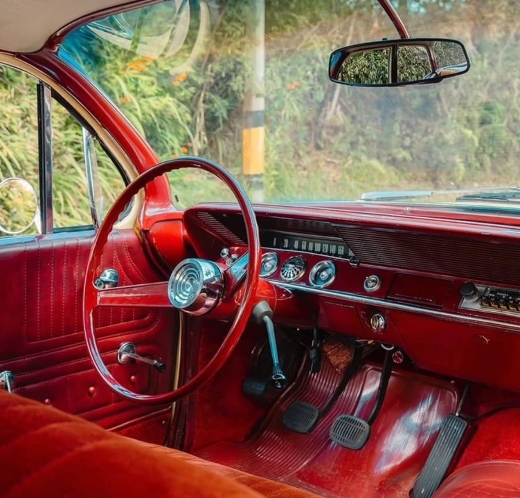 1961 Chevrolet Biscayne - Image 15 of 16