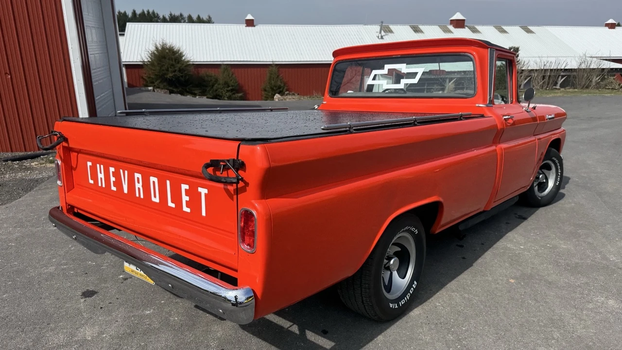 1961 Chevrolet Task Force - Image 6 of 18