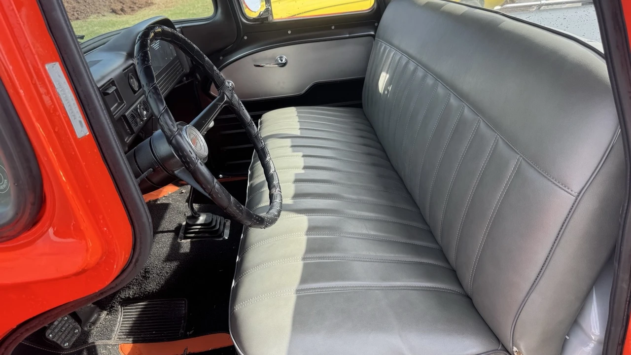1961 Chevrolet Task Force - Image 11 of 18