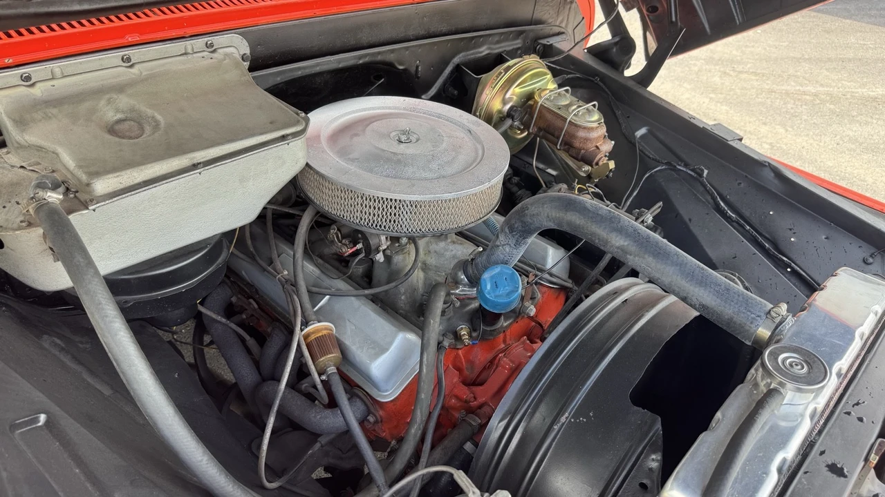 1961 Chevrolet Task Force - Image 16 of 18