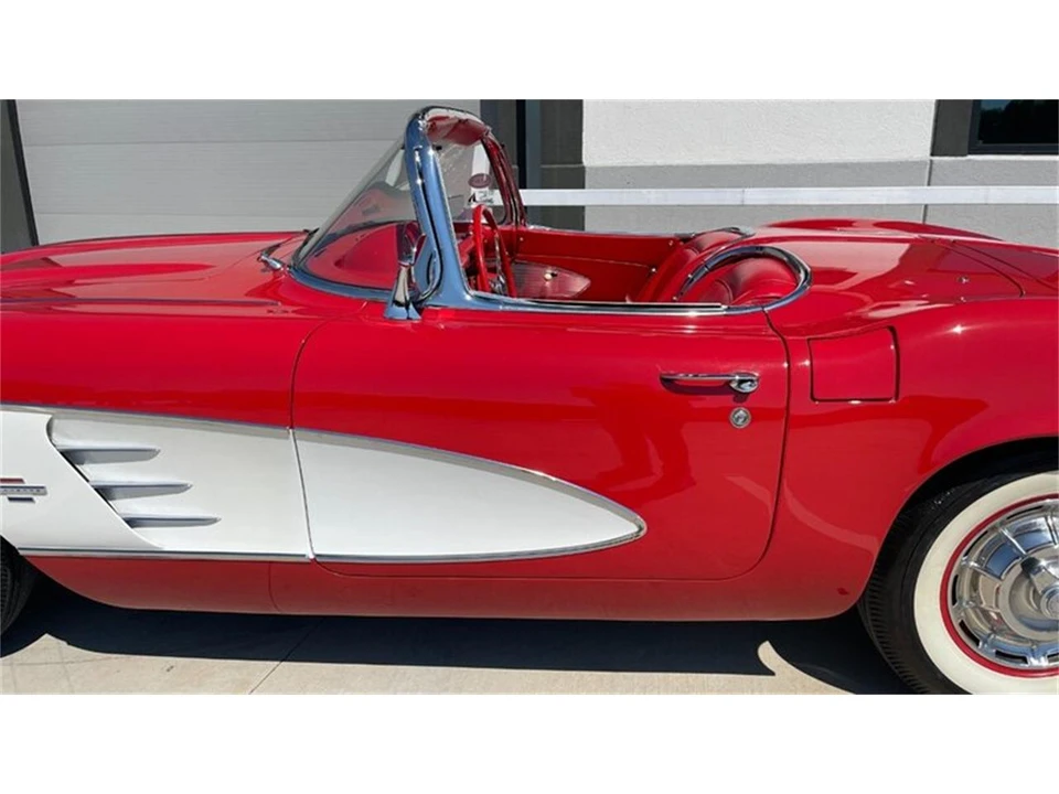 1961 Chevrolet Corvette C1 - Image 13 of 31