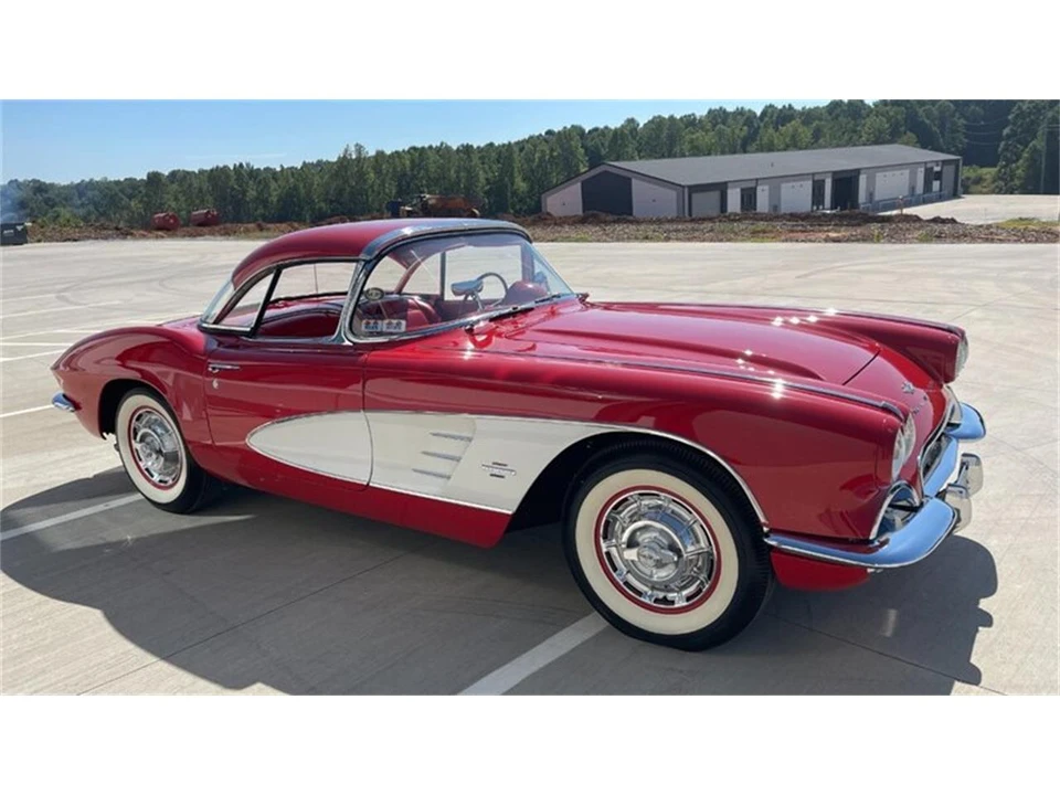 1961 Chevrolet Corvette C1 - Image 17 of 31