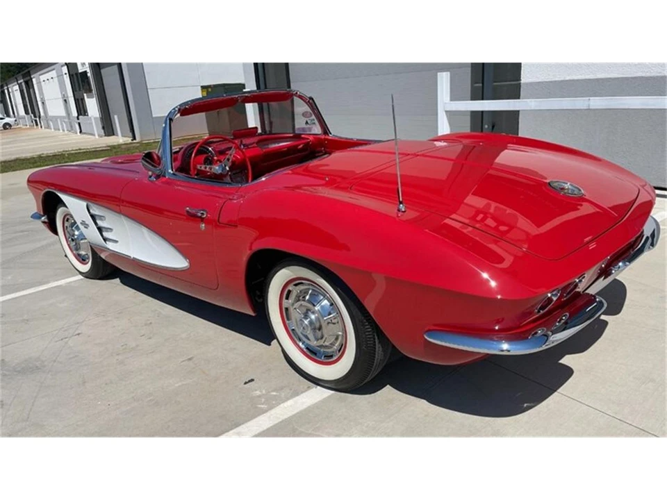 1961 Chevrolet Corvette C1 - Image 4 of 31