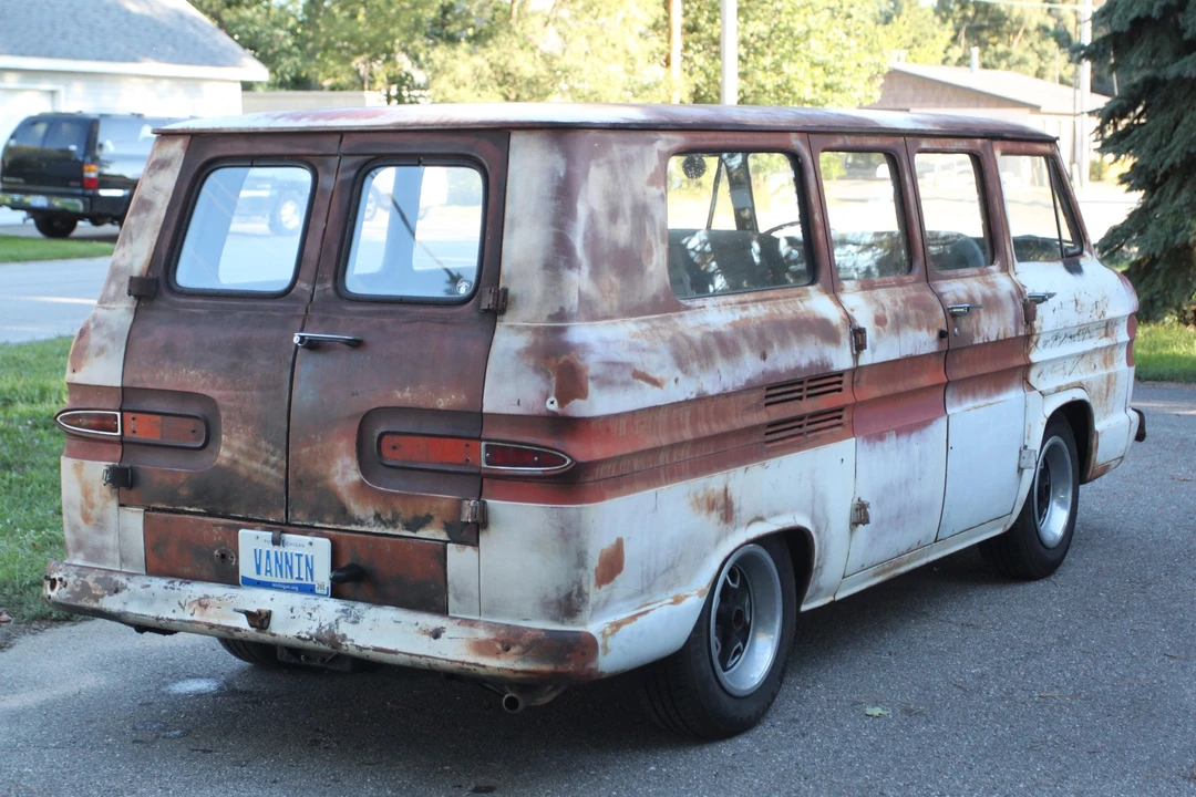 1961 Chevrolet Corvair Greenbrier & Corvan - Image 12 of 31