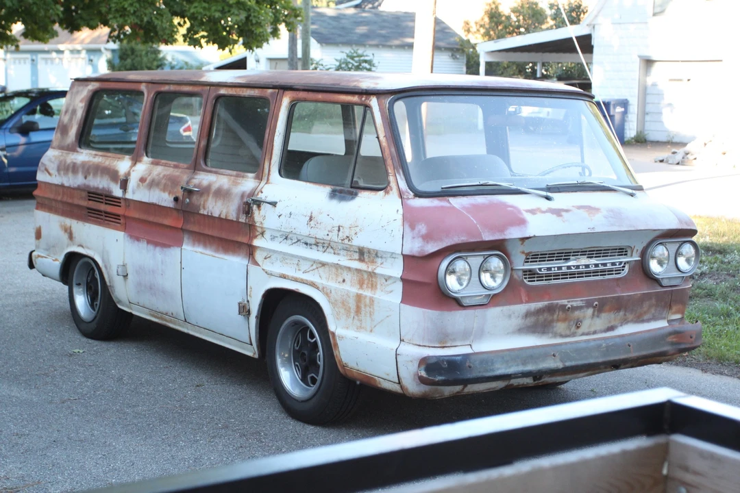 1961 Chevrolet Corvair Greenbrier & Corvan - Image 16 of 31