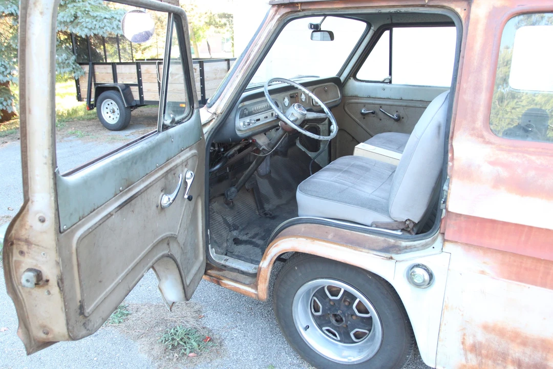 1961 Chevrolet Corvair Greenbrier & Corvan - Image 29 of 31