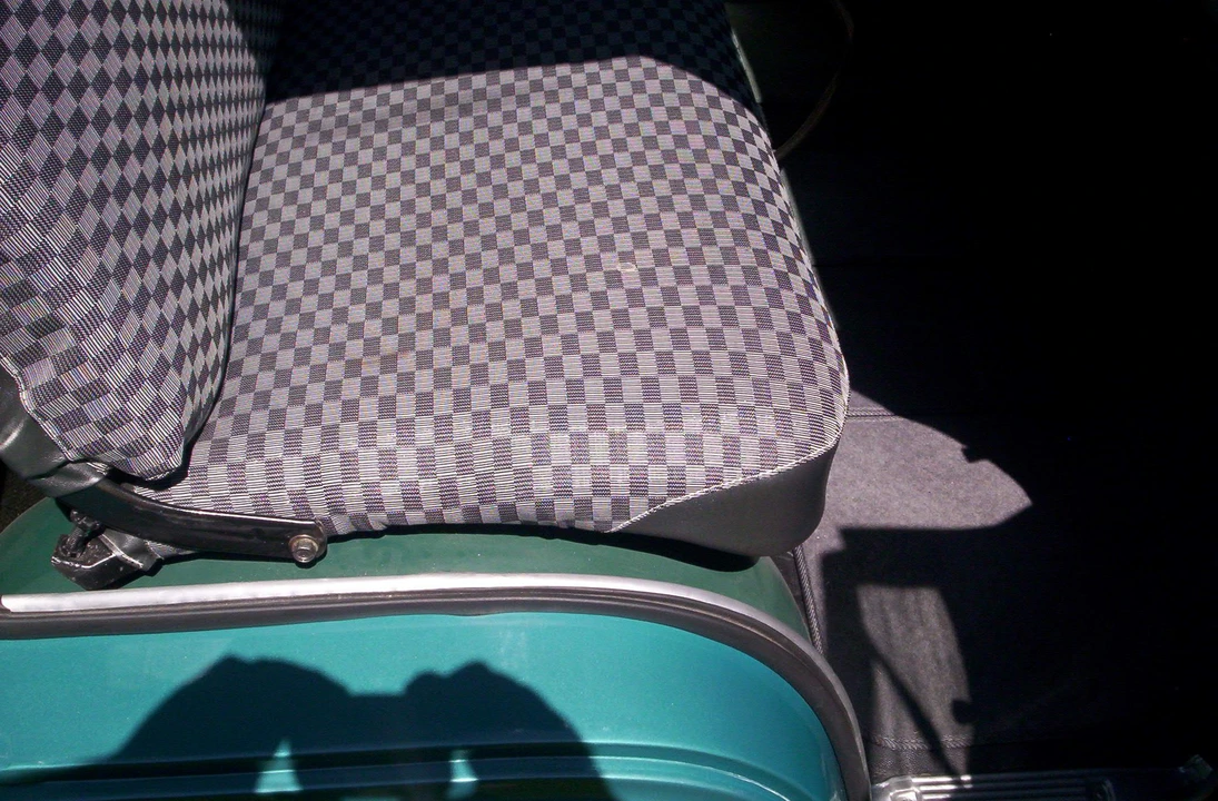 1961 Chevrolet Corvair Greenbrier & Corvan - Image 20 of 31