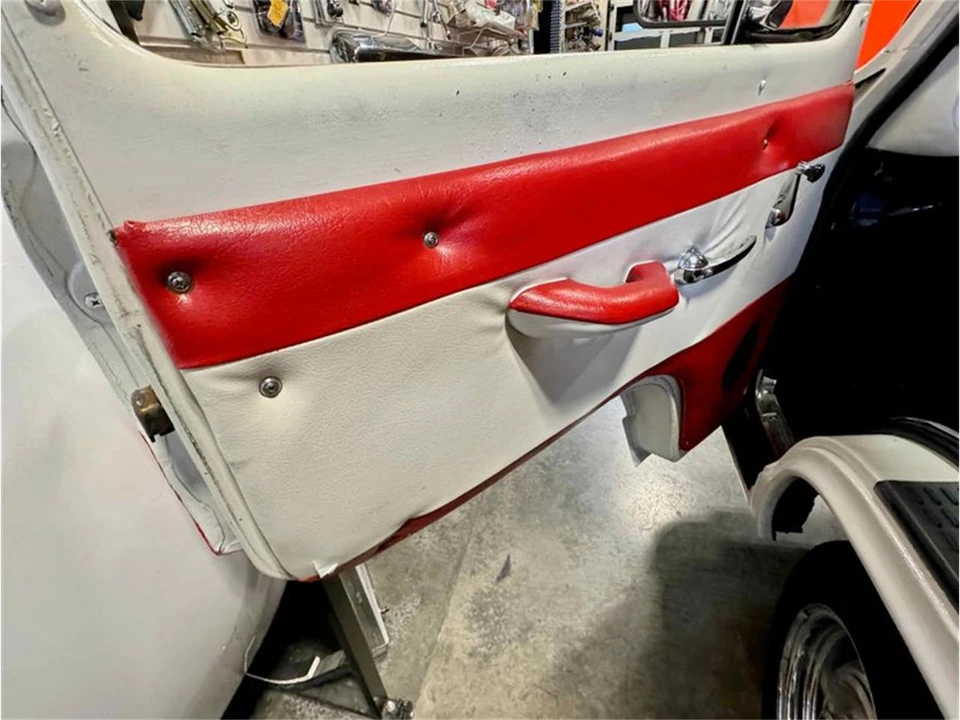 1961 Chevrolet Corvair 1st Gen - Image 22 of 31