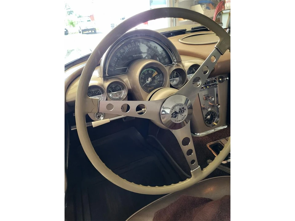 1961 Chevrolet Corvette C1 - Image 15 of 22