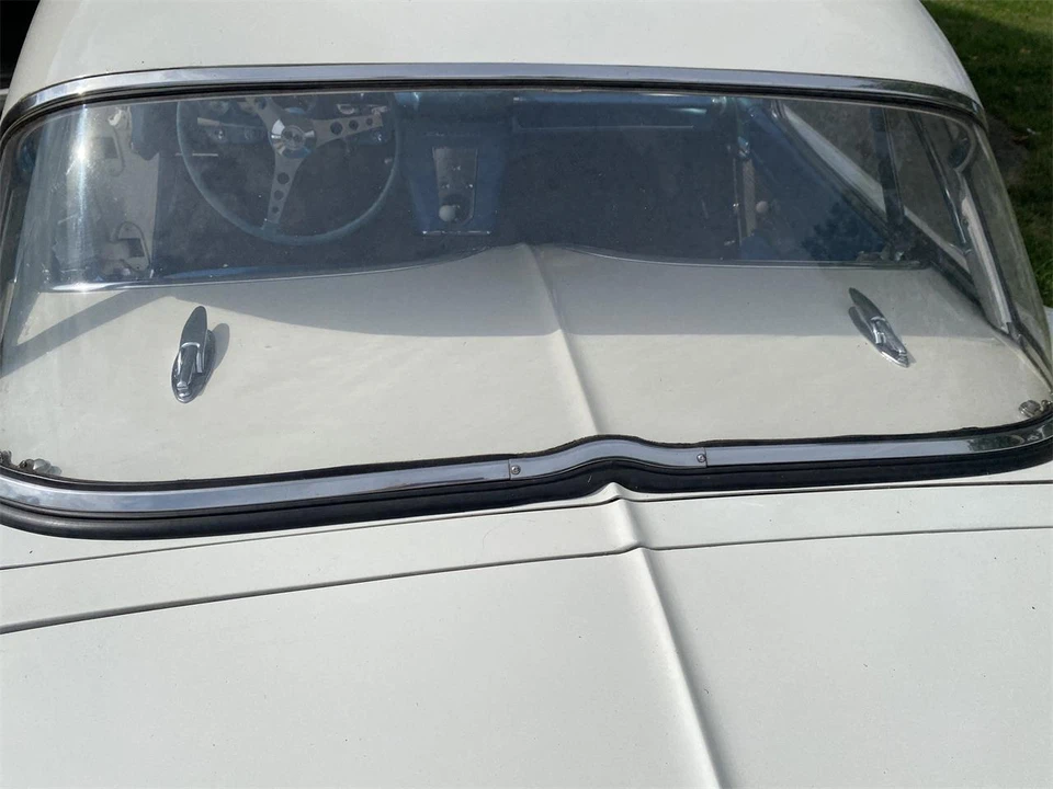 1961 Chevrolet Corvette C1 - Image 3 of 31