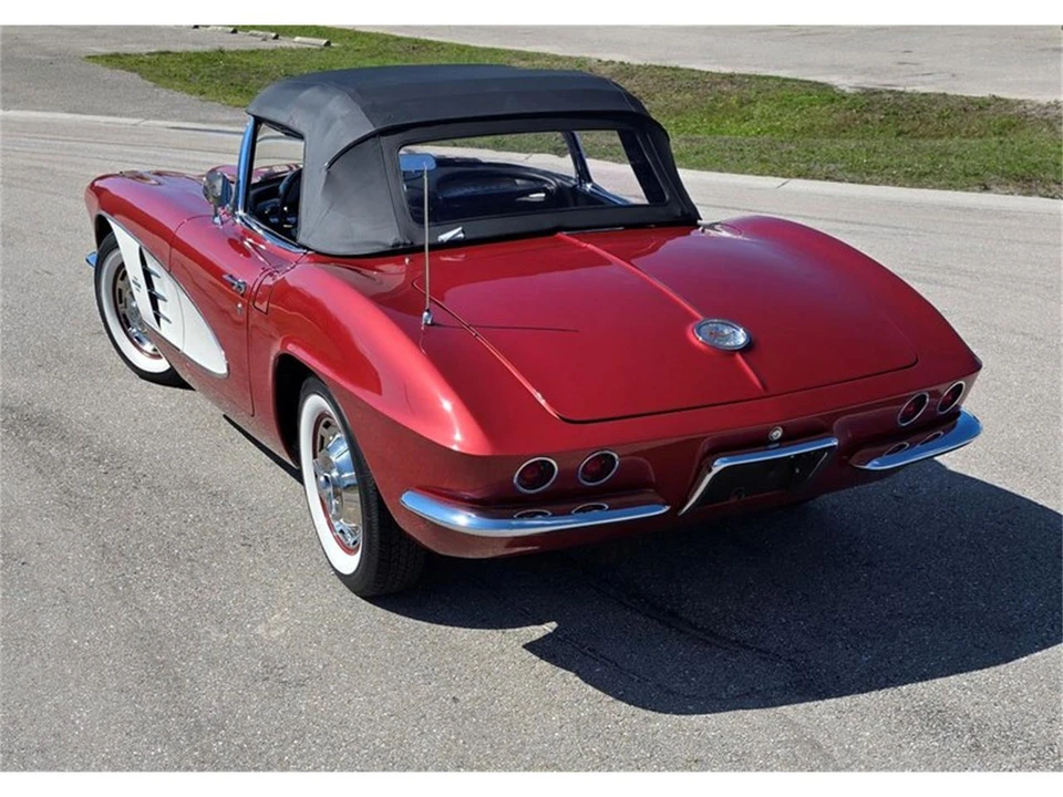 1961 Chevrolet Corvette C1 - Image 6 of 31