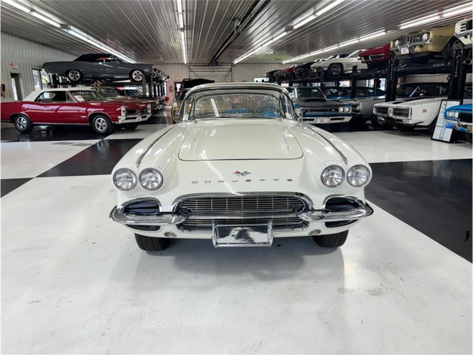 1961 Chevrolet Corvette C1 - Image 2 of 31