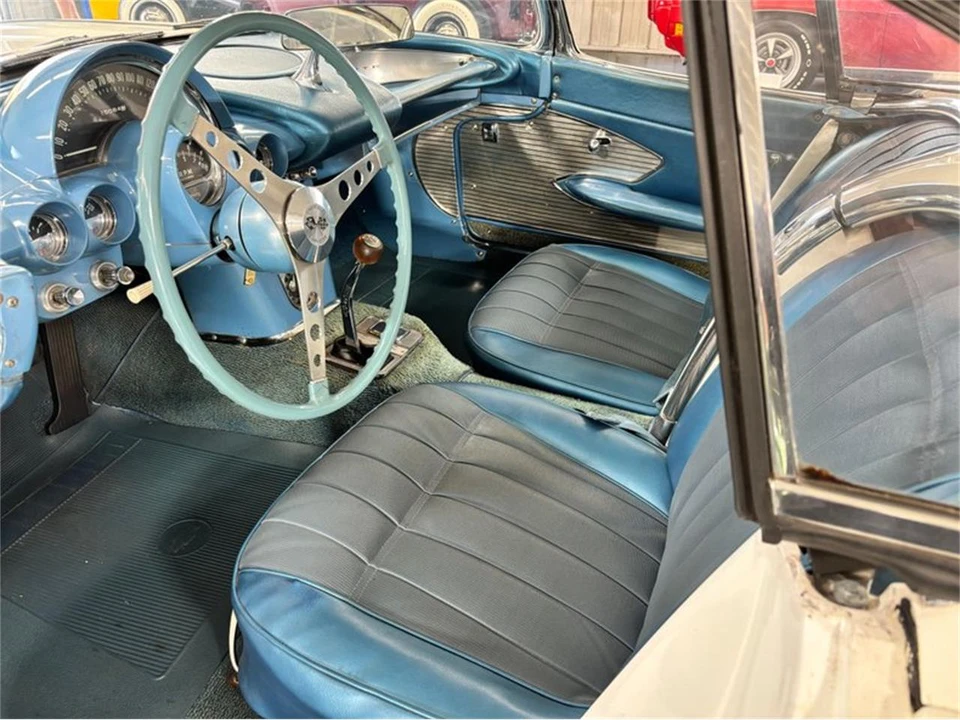 1961 Chevrolet Corvette C1 - Image 26 of 31