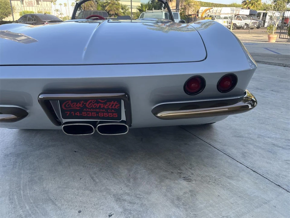 1961 Chevrolet Corvette C1 - Image 14 of 31